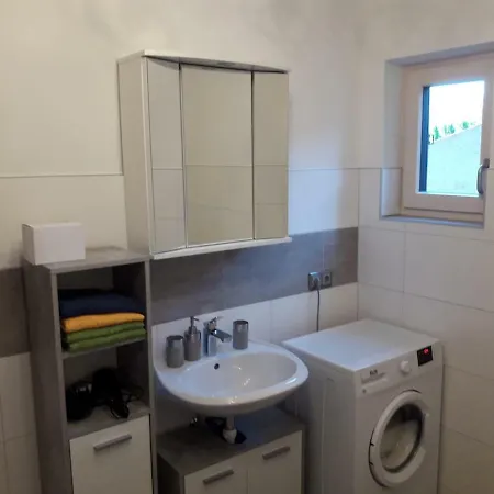 Ferienwohnung Panzer דירה Niederwolz